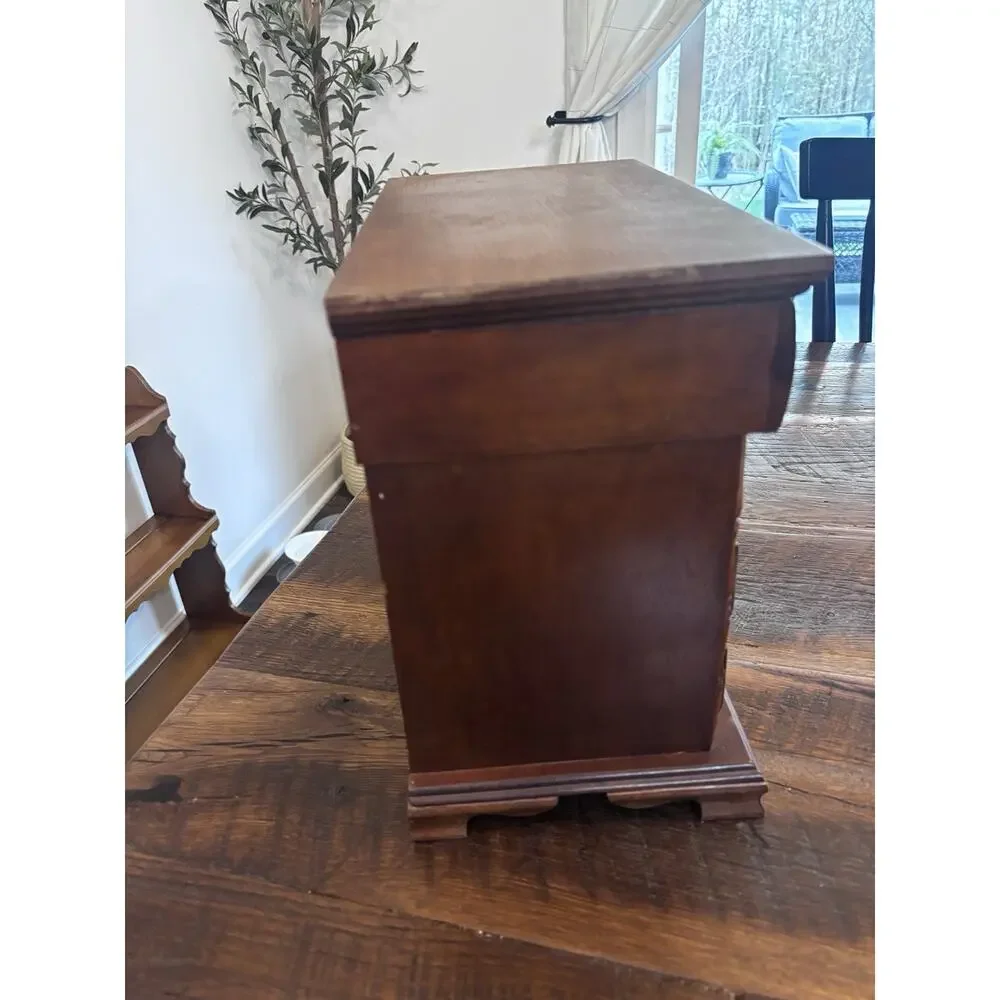 Vintage MCM Musical Jewelry Box 11